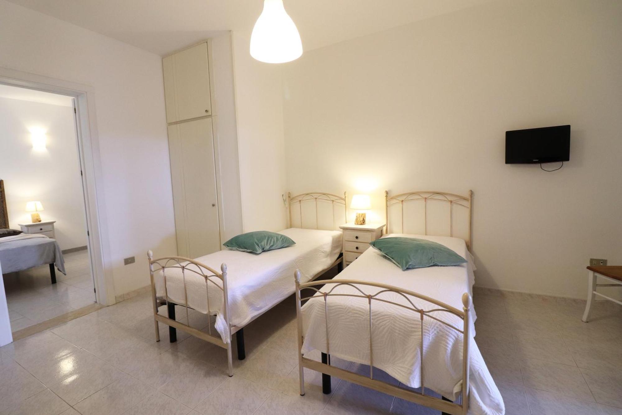Torre Santo Stefano Aparthotel Otranto Bilik gambar