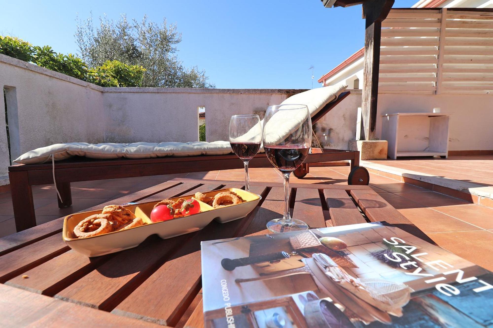 Torre Santo Stefano Aparthotel Otranto Bilik gambar